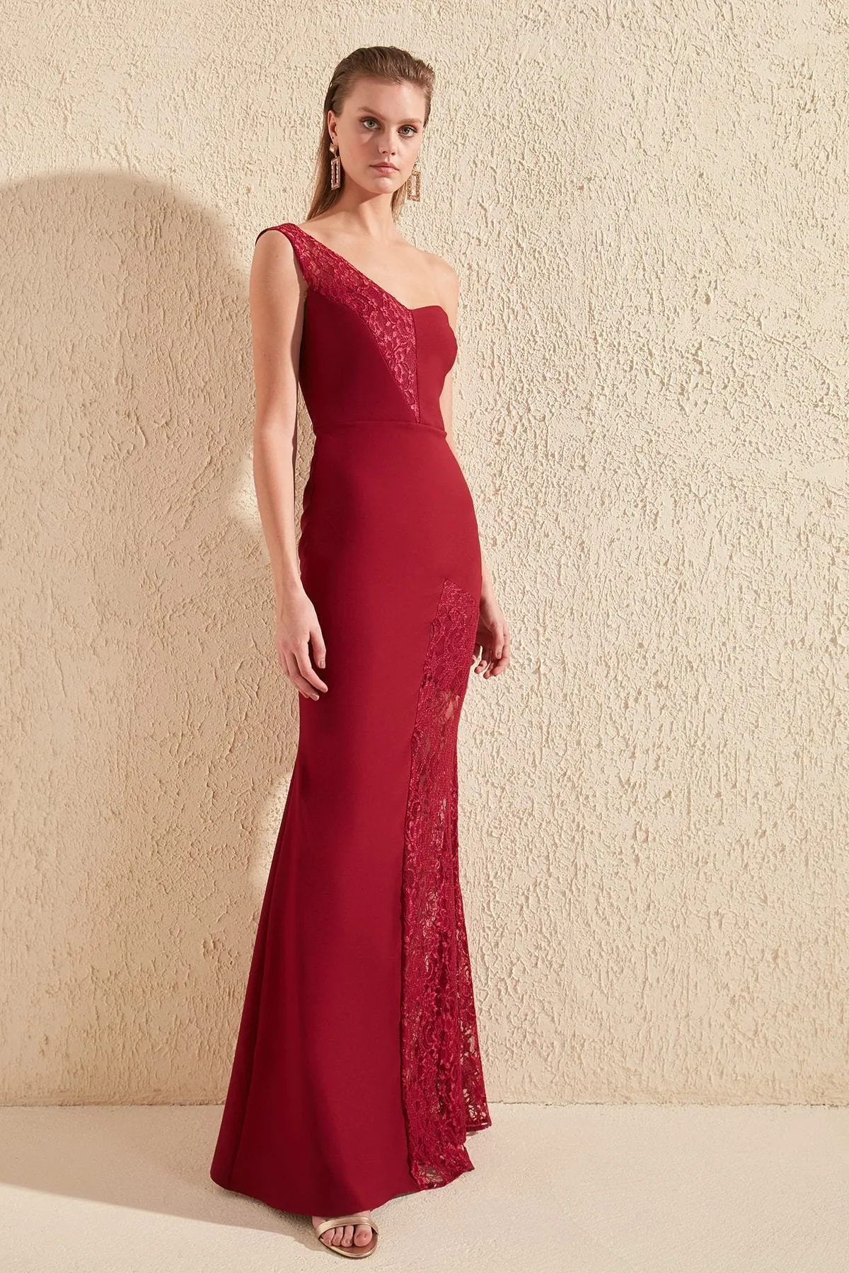 16427 Burgundy One Shoulder Lace Detail Dress