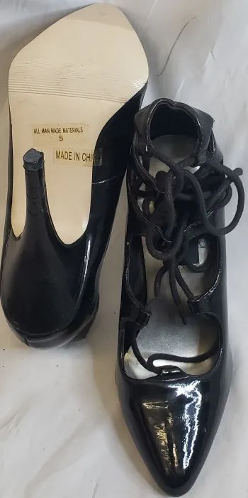 4" Papina -- Women's Ankle Wrap Shoe -- Black Patent
