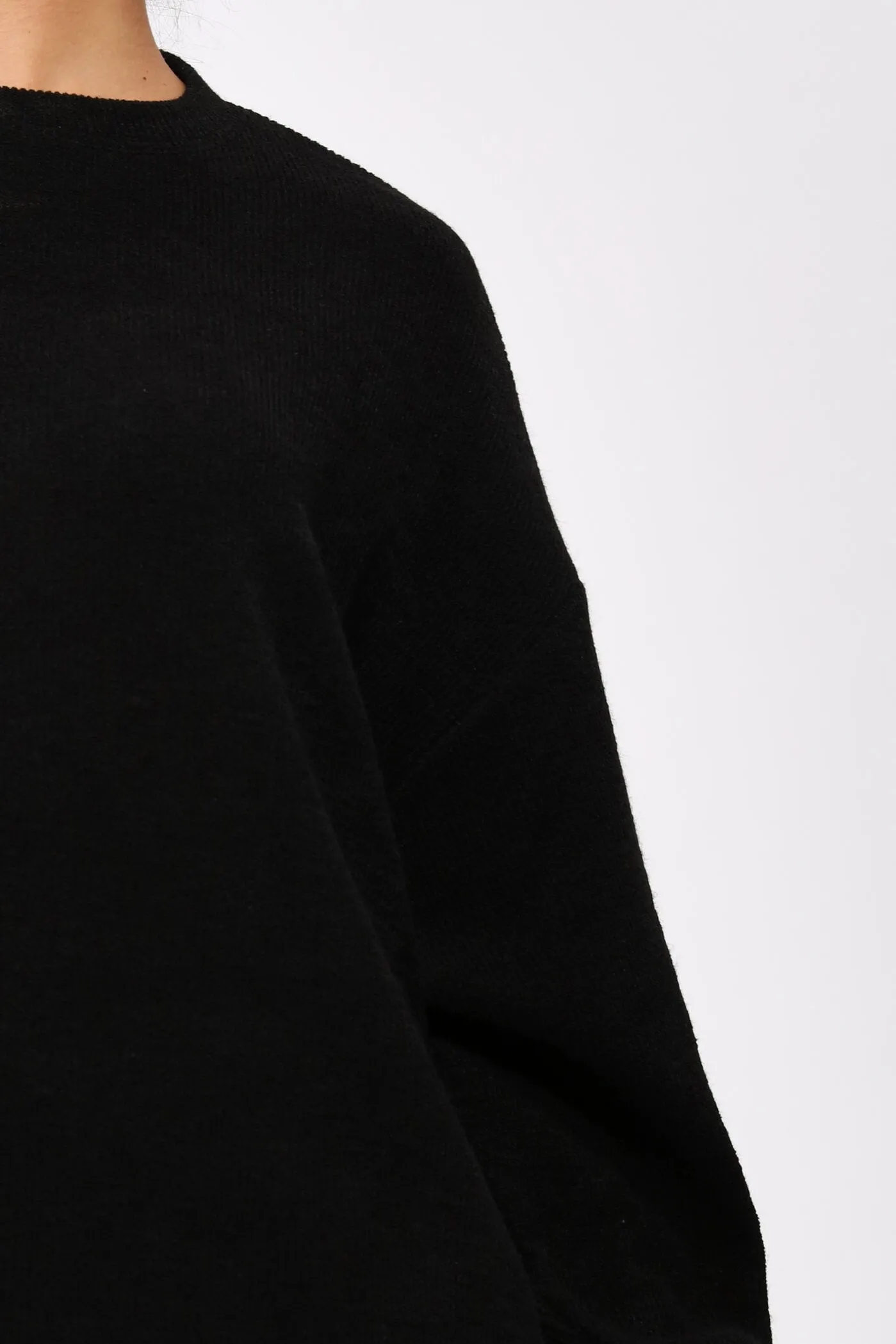 Black Oversized Ribbed Jumper