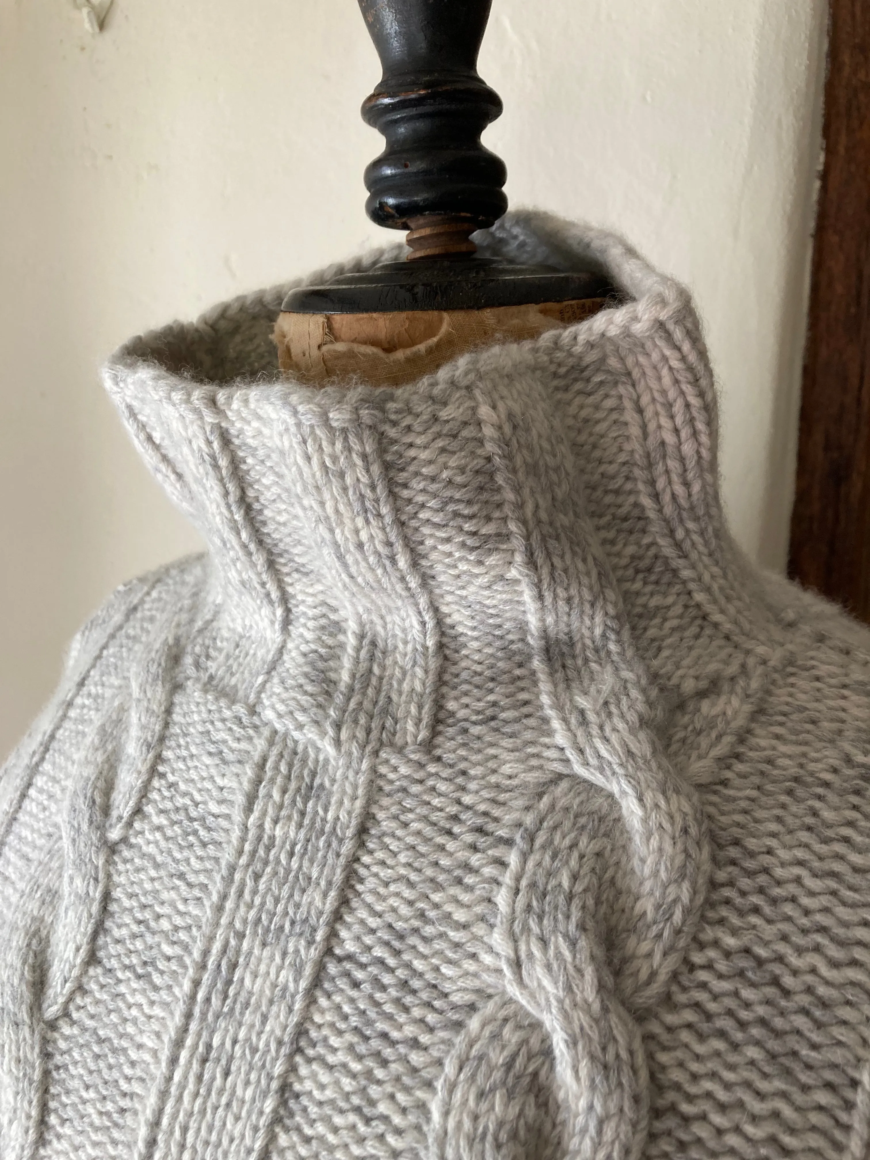 Cable Knit Cashmere Jumper