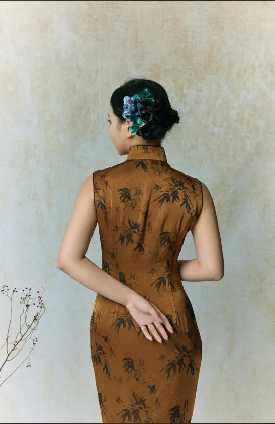 Chong Er Bamboo Forest Jacquard Side-Slit Cheongsam