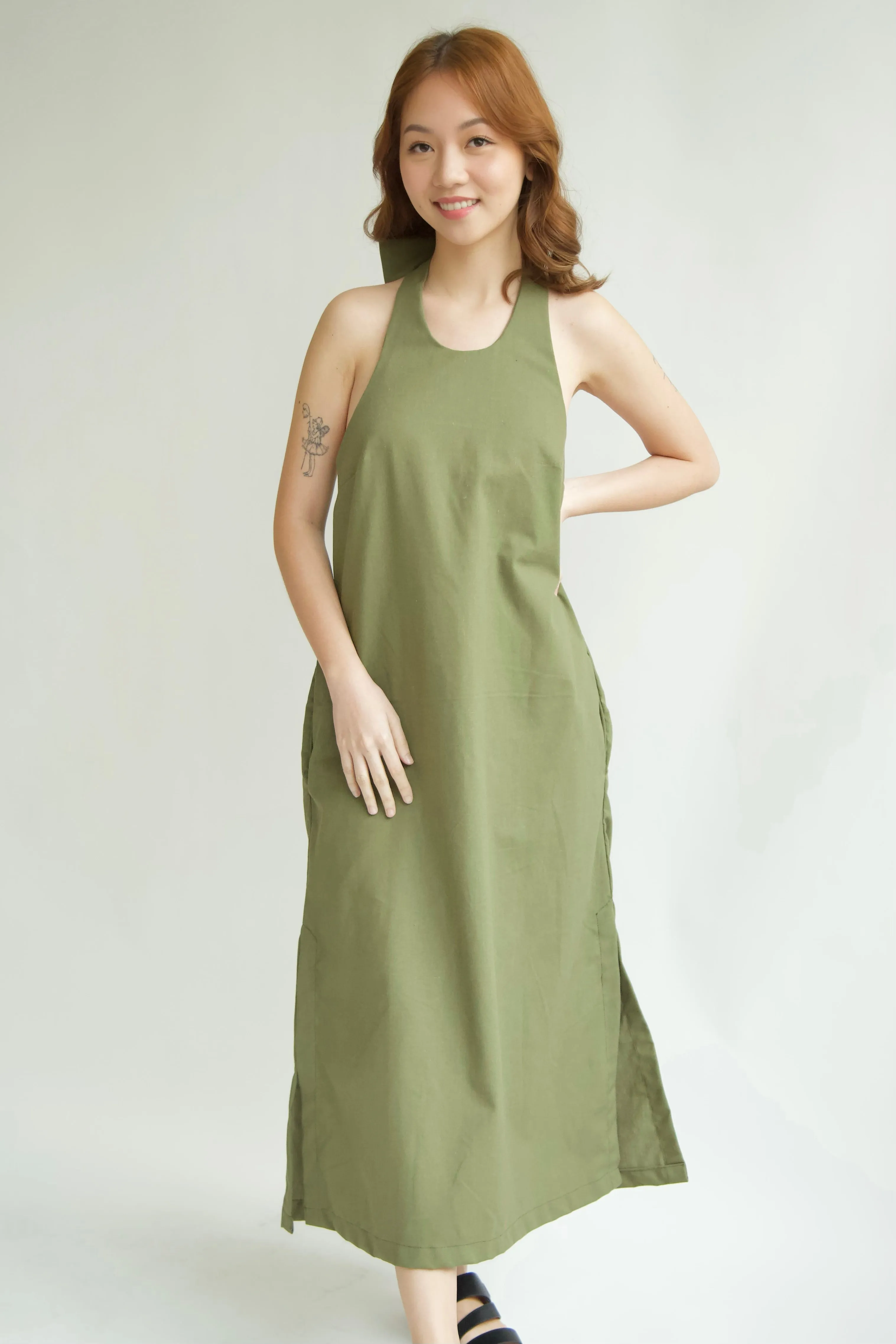 HALTER NECK TIE WRAP MIDI DRESS