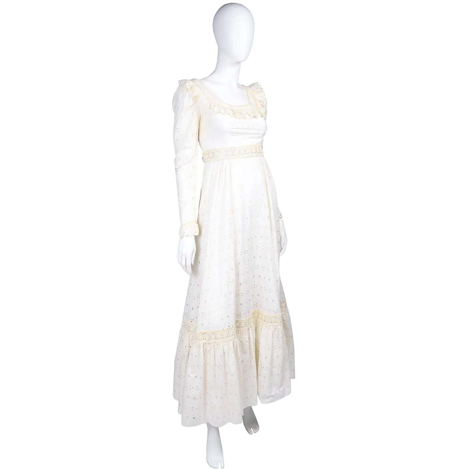 House of Bianchi 1984 Vintage Ivory Eyelet Wedding or Bridesmaid Dress