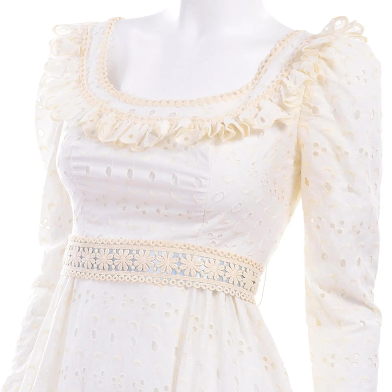 House of Bianchi 1984 Vintage Ivory Eyelet Wedding or Bridesmaid Dress