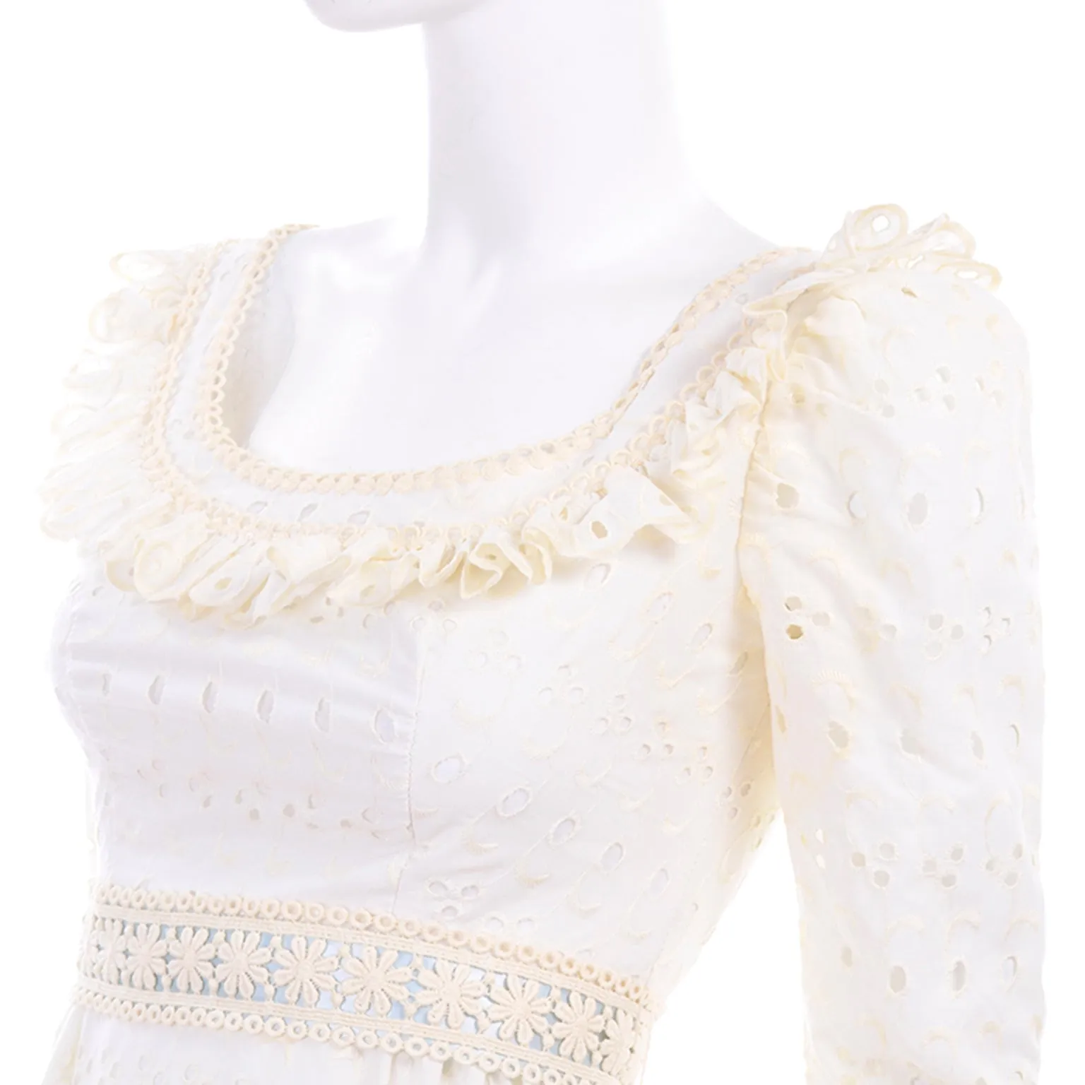 House of Bianchi 1984 Vintage Ivory Eyelet Wedding or Bridesmaid Dress