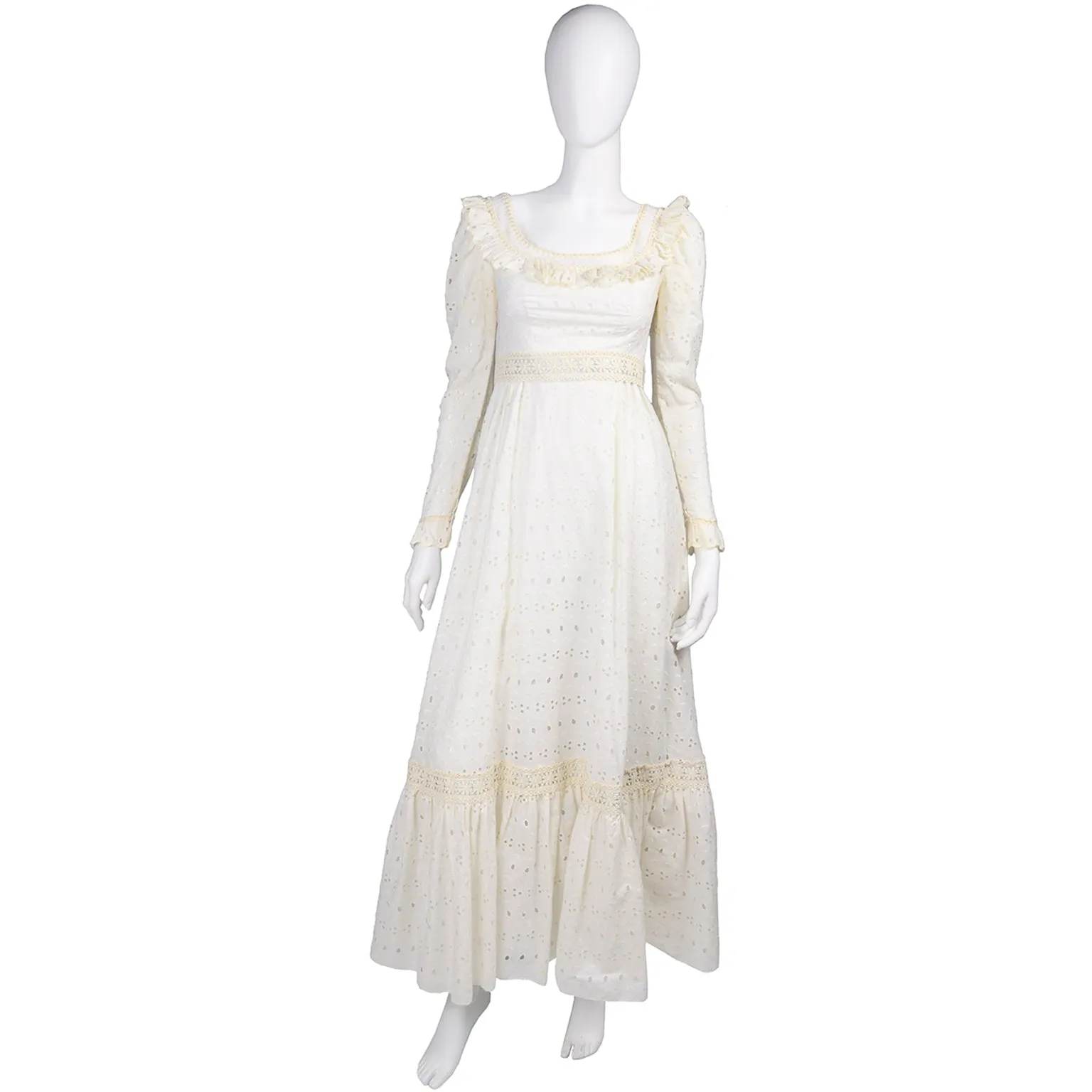 House of Bianchi 1984 Vintage Ivory Eyelet Wedding or Bridesmaid Dress