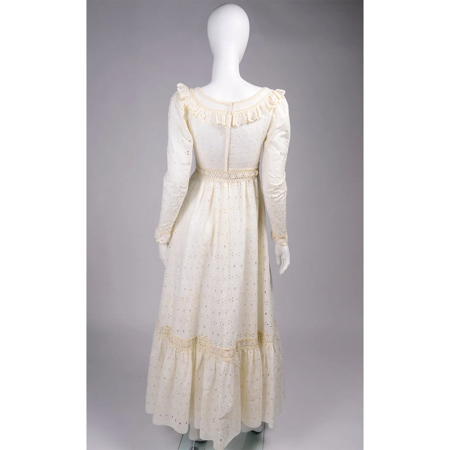 House of Bianchi 1984 Vintage Ivory Eyelet Wedding or Bridesmaid Dress