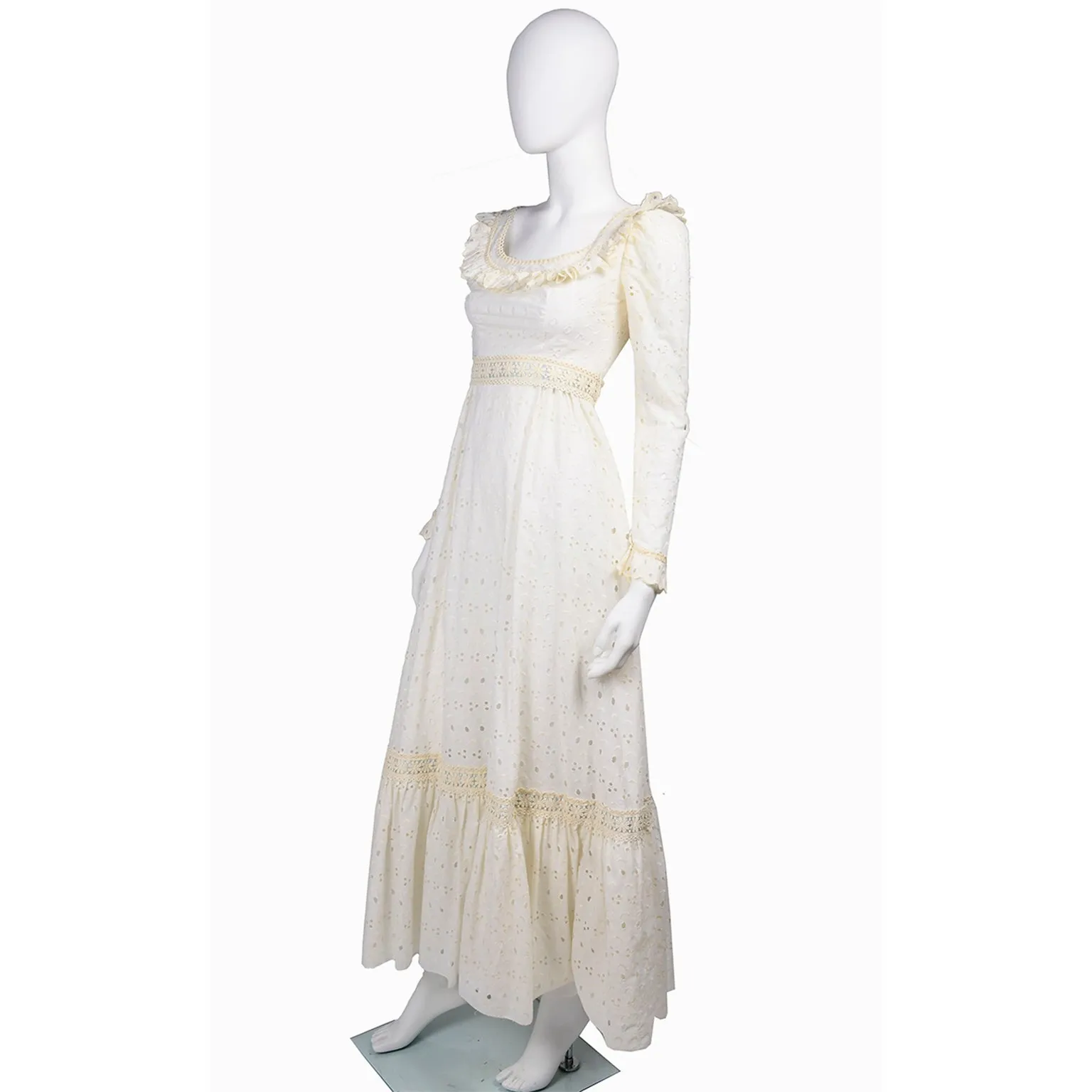 House of Bianchi 1984 Vintage Ivory Eyelet Wedding or Bridesmaid Dress