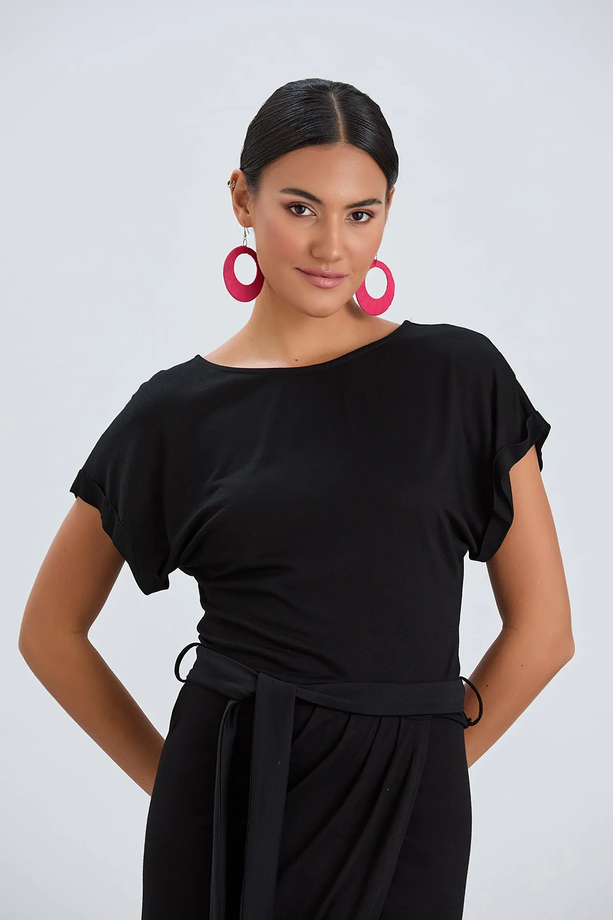 Short Sleeve Wrap Midi Dress in Black