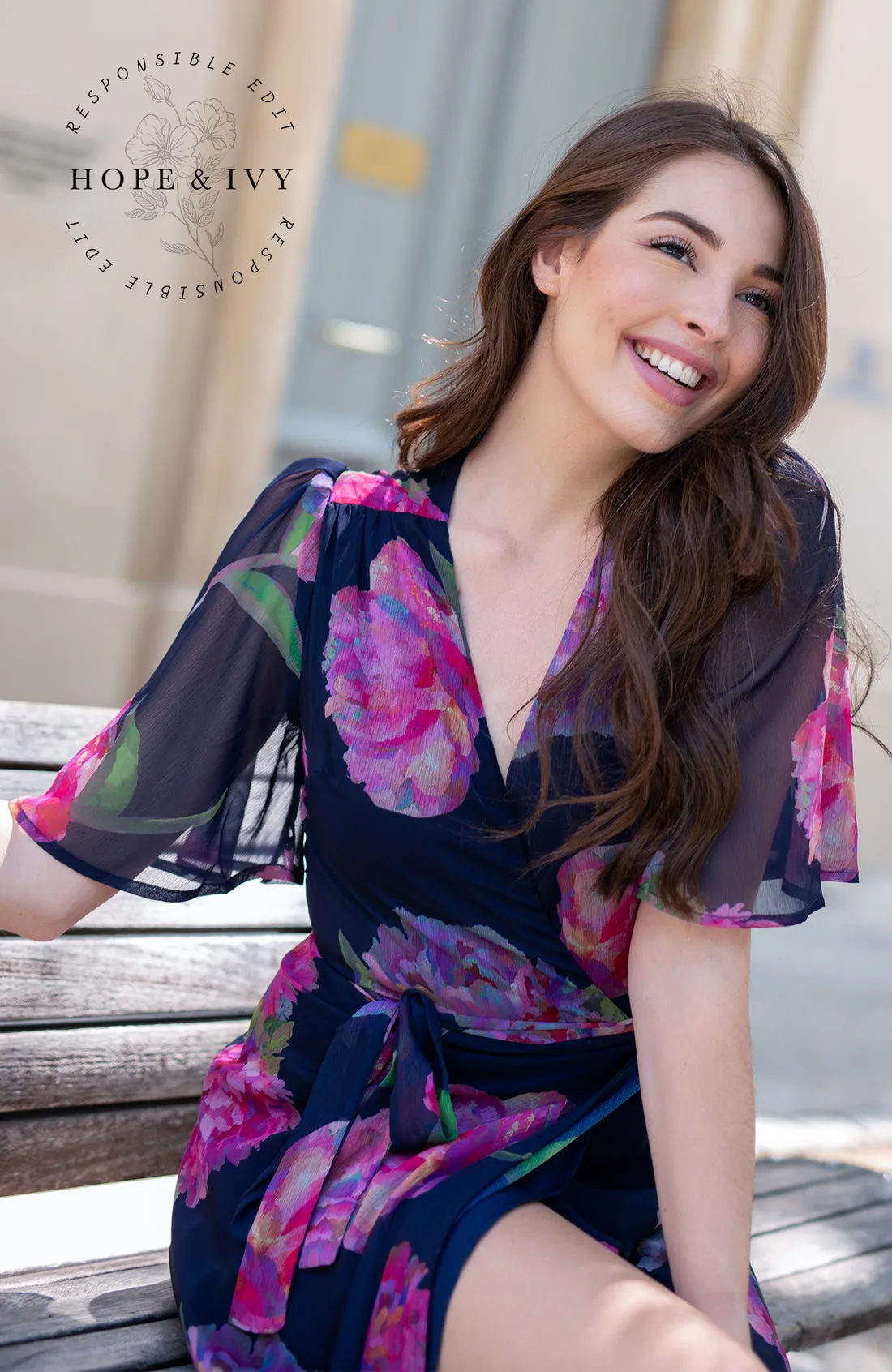 THE ASHIA FLUTTER SLEEVE MAXI WRAP DRESS (NAVY/PINK)