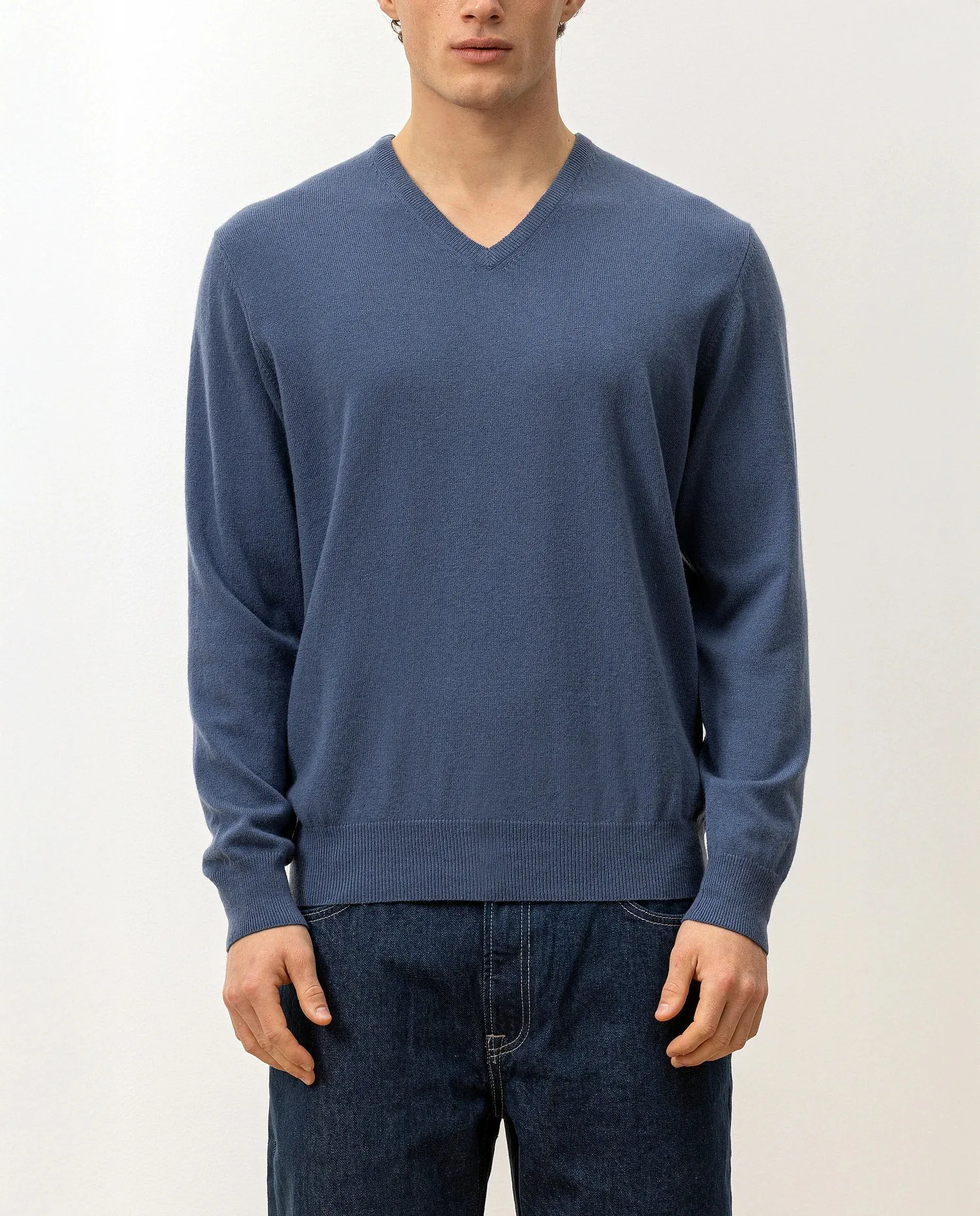 V-Ausschnitt Pullover aus Cashmere in Blau