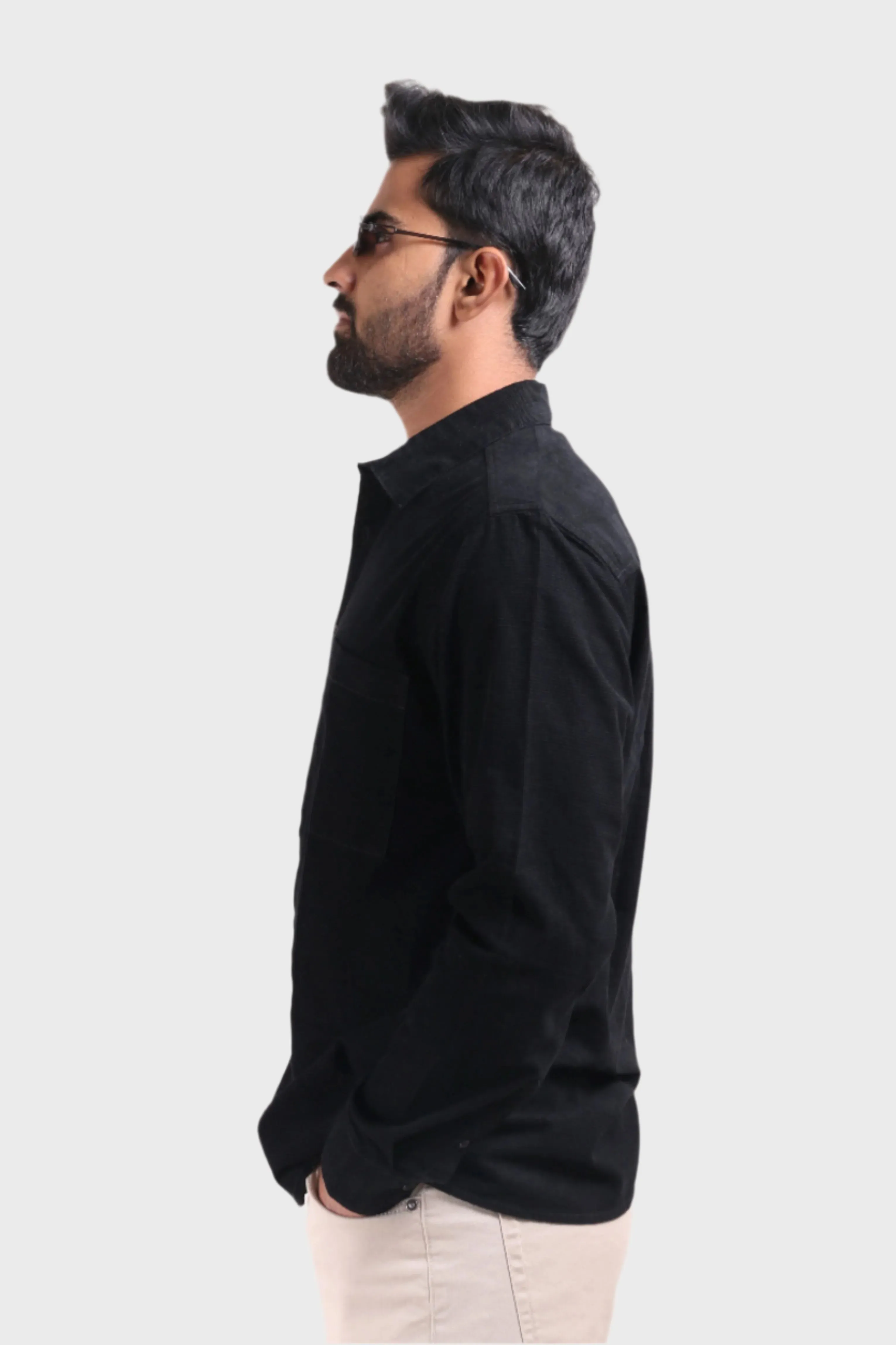 XKIND MEN'S BLACK FINE CORDUROY REGULAR FIT SHIRT